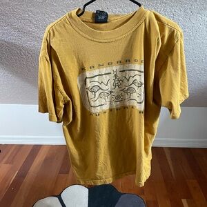 Kangaroo Australia t shirt